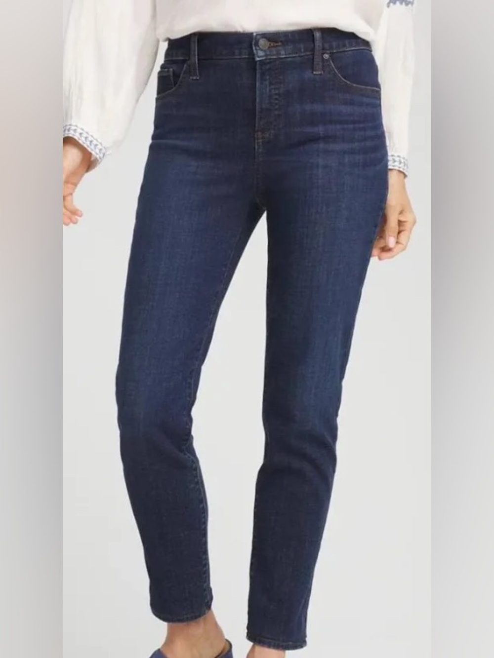 Chico’s Fabulously Slimming Dark Wash Jeans (short 28” inseam)